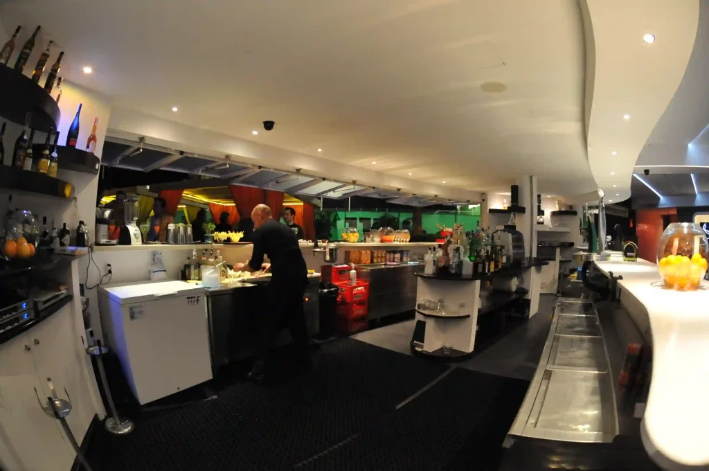 miishi suhi club 027